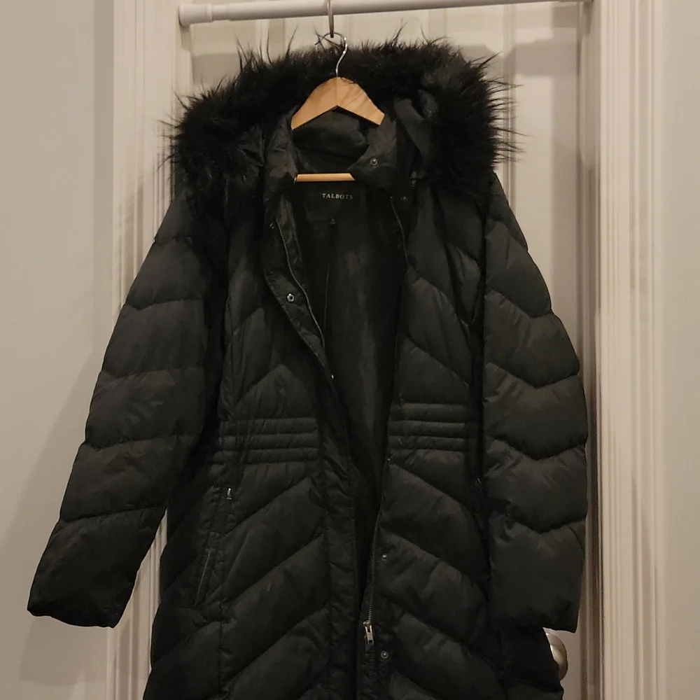 Talbots downed puffer coat. Black, faux fur lining removable.XL - Picture 6 of 8